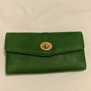 Green wallet